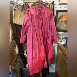 Vintage Plus Size Korean Raincoat 60’s 70’s, 80’s Vibes